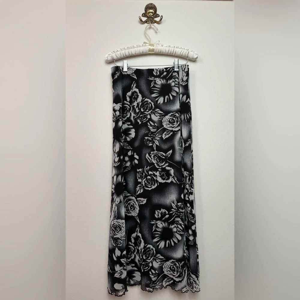 y2k Vintage Black White Dark Floral Rose Micro Mesh Lettuce Hem Skirt Small - Picture 8 of 10